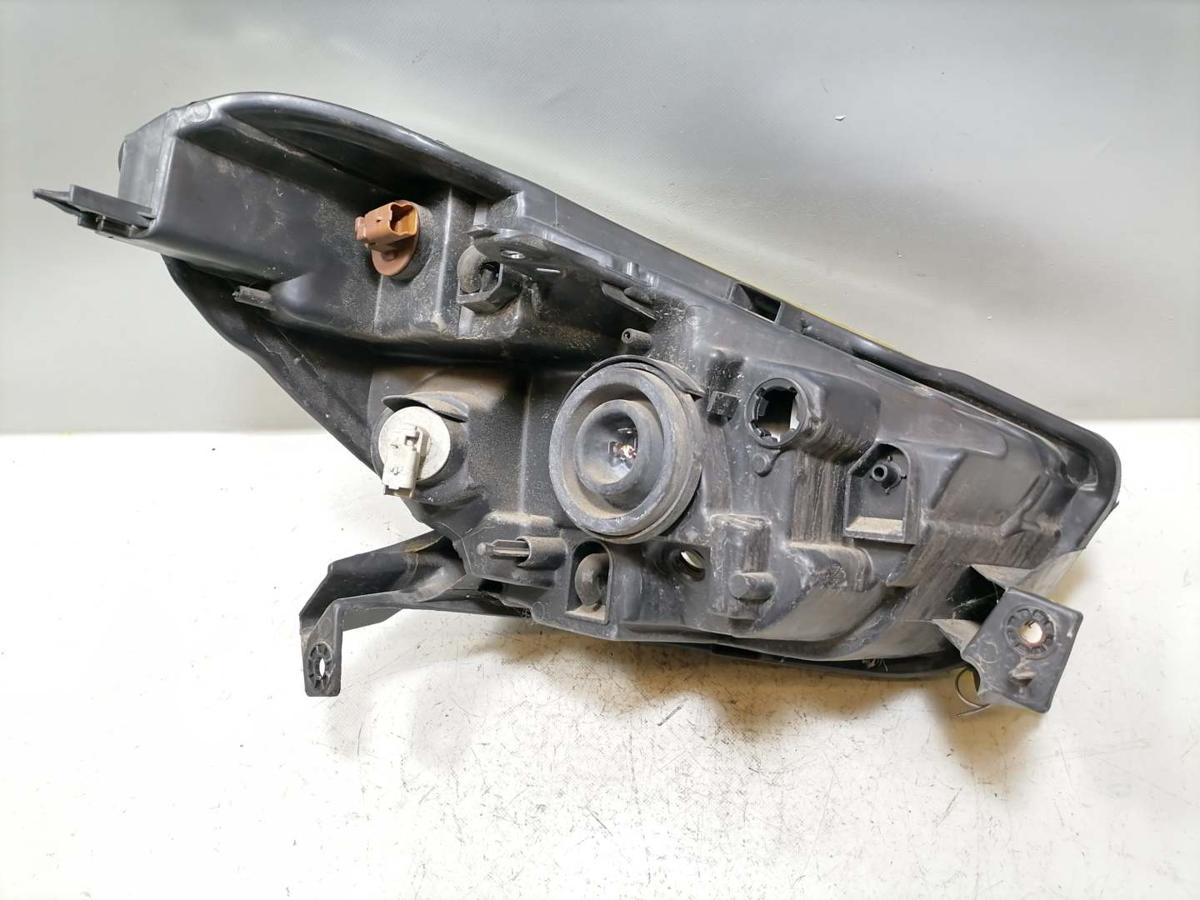 Dacia Lodgy Bj.2013 Scheinwerfer vorn links Halogen leicht vergilbt Zubeh&ouml;r